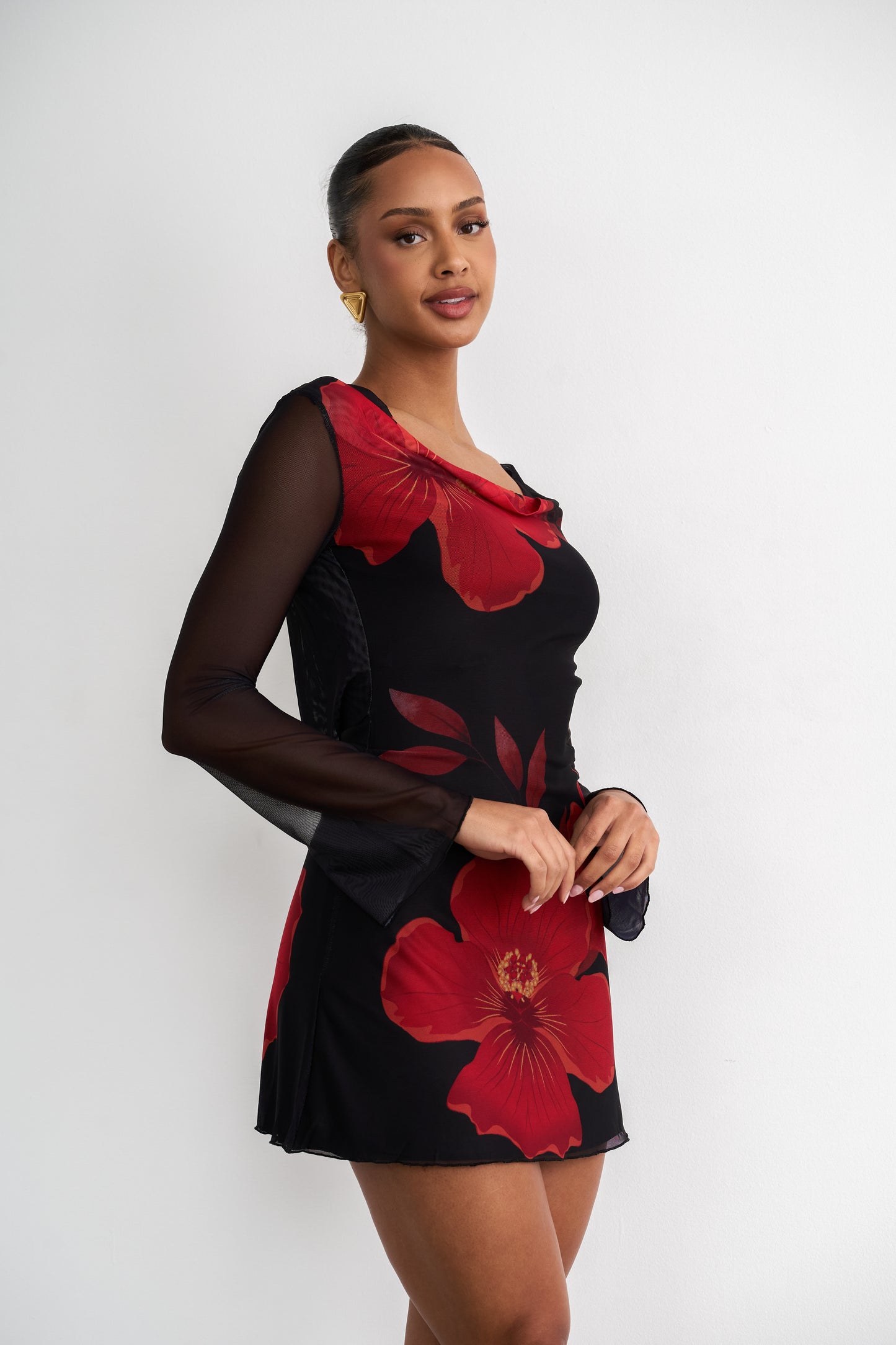 Mini-robe en maille fleurie